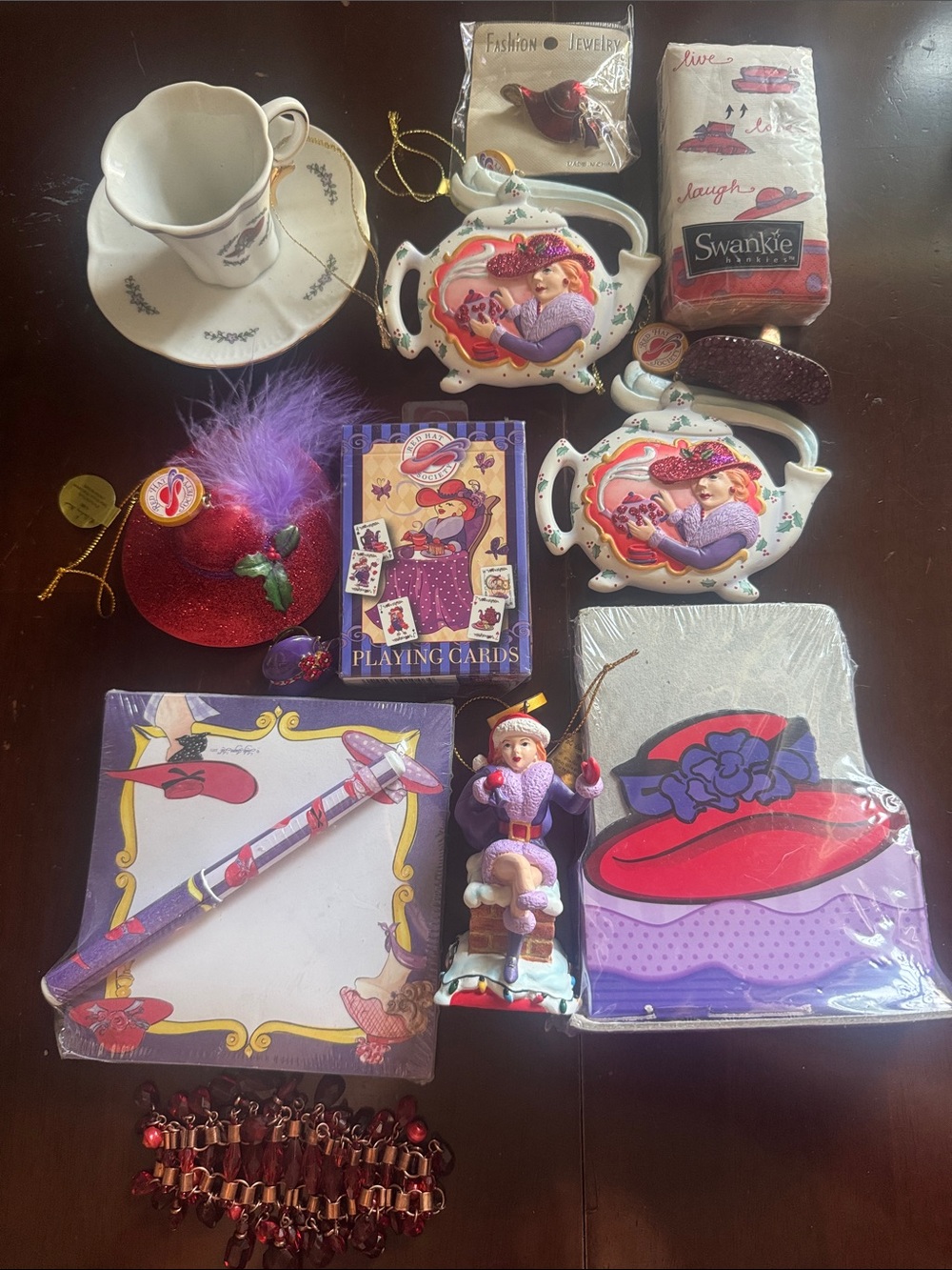 Vintage red hat society Décor bundle Set